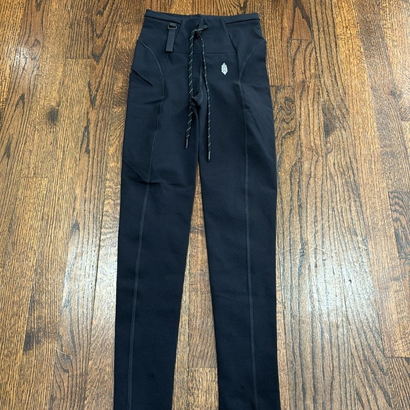 FP movement black walk on leggings size XS - Picture 4 of 6